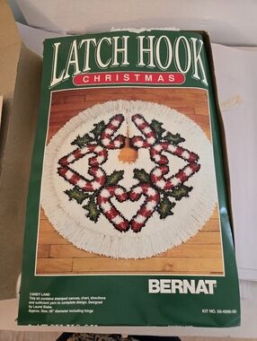 Vintage Bernat Latch Hook Kit Candy Cane Tree Skirt Kit Has Benn Started 38"